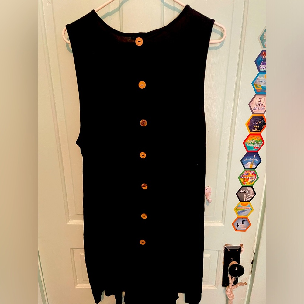 Hemish 2x Midi Tank Dress. Buttons on back, super soft and comfy!!!